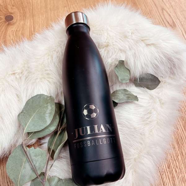 Unsere personalisierte Trinkflasche ist das perfekte, hochwertige Geschenk für alle Outdoor-Enthusiasten!